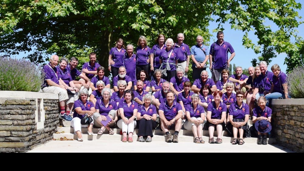 photo of tour attendees