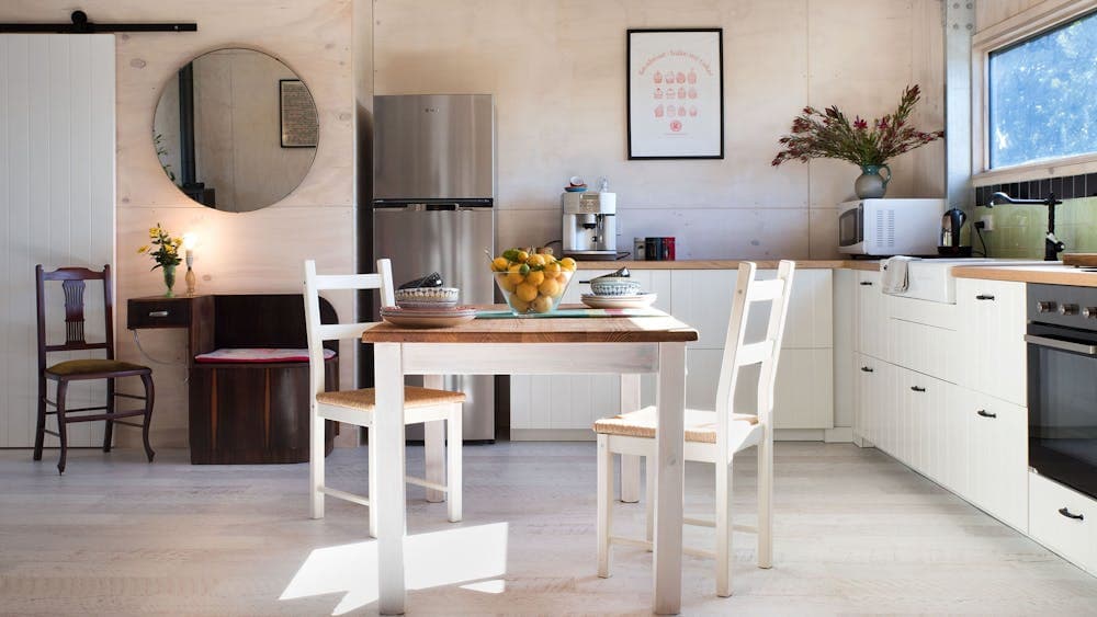 Kitchen dining