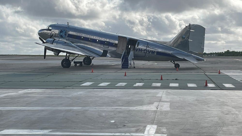DC-3 airplane