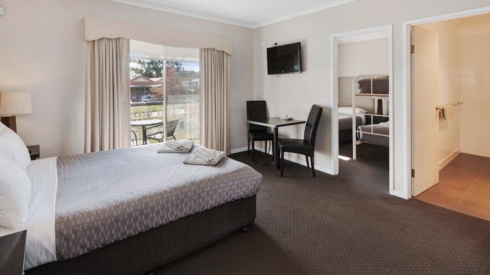 http://ccmotorinn.com.au/