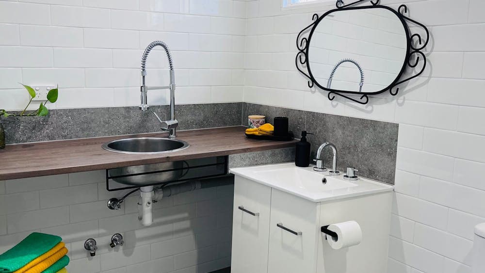 Laundry & Bathroom