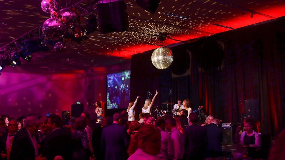 Singing entertainment at the Dream Ball