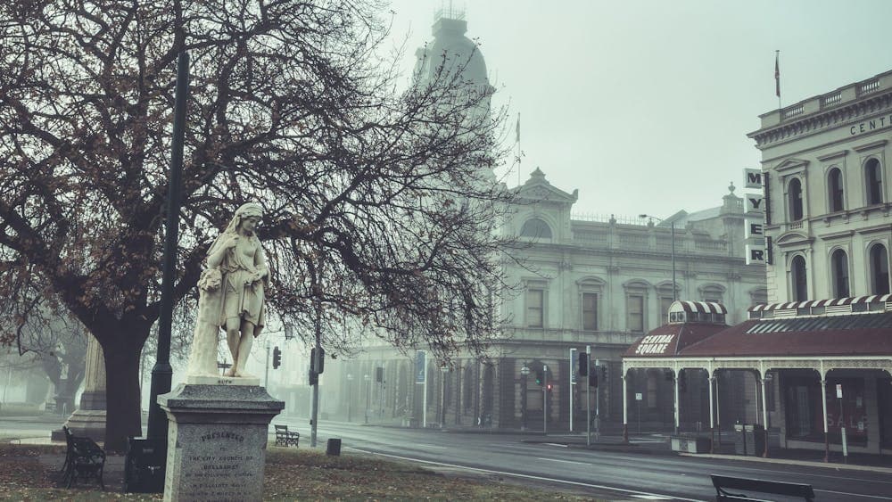 A streetscape of Ballarat Town Hall in winter
