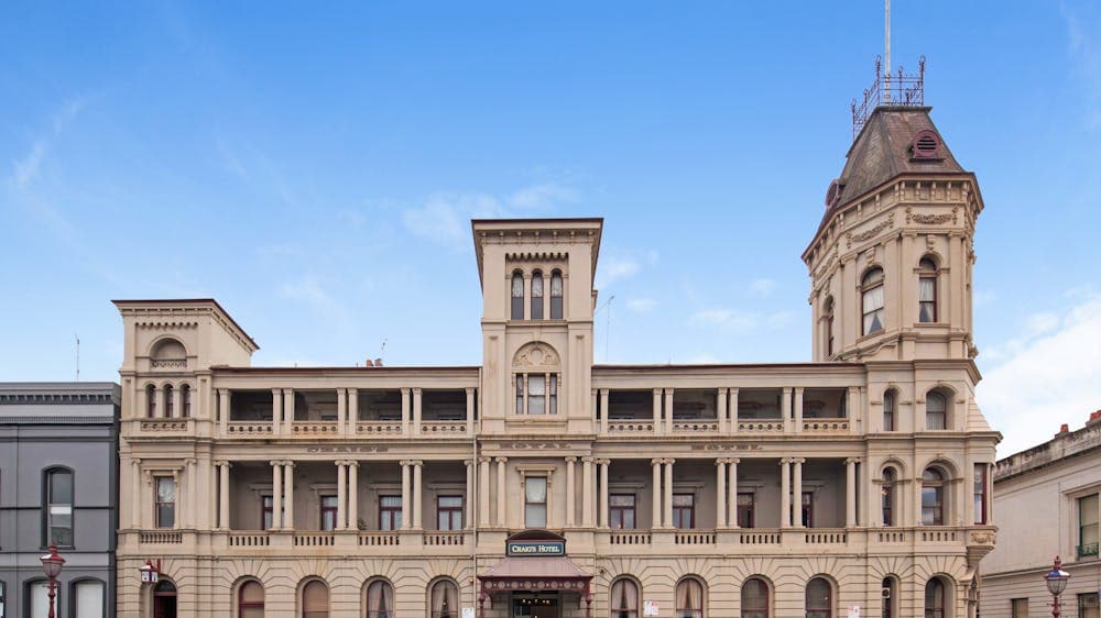 Craigs Royal Hotel Exterior