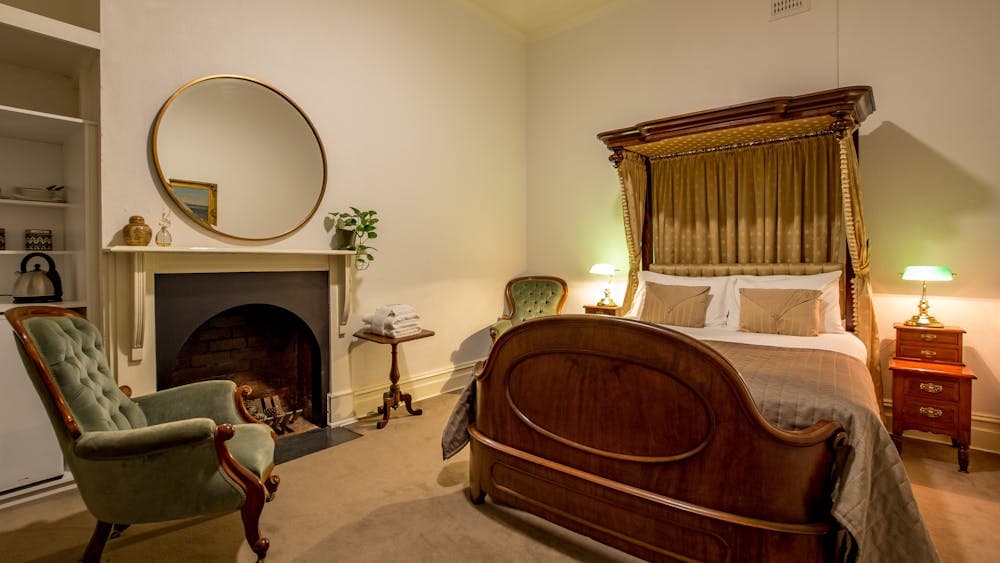 Room 4