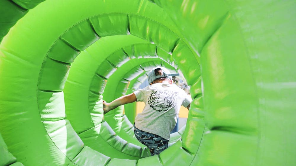 Inflatable amusement park