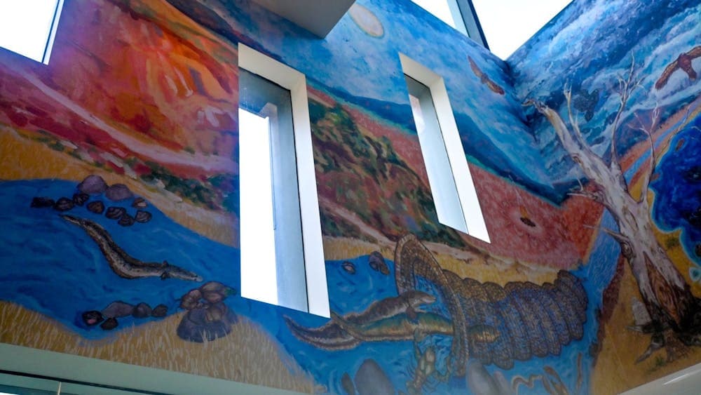 Second story panel