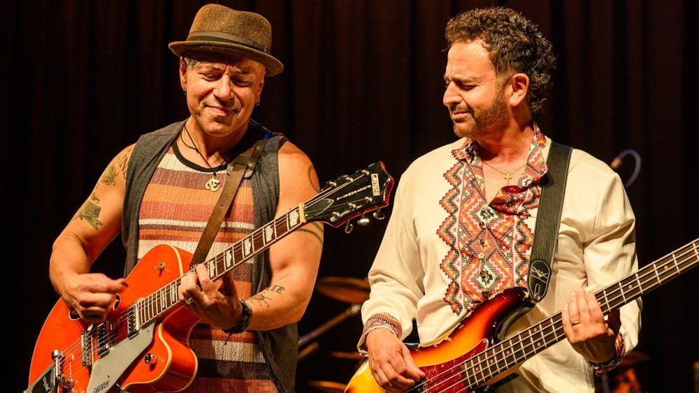 Santana & The Doobie Brothers Tribute Live On Stage