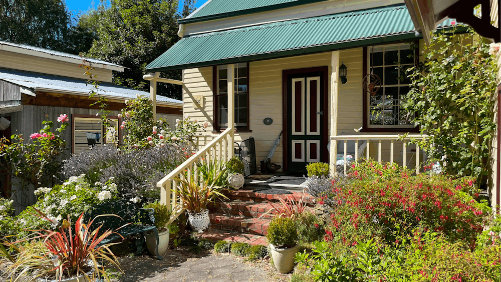 Open Gardens Victoria - Forest Edge, front of cottage