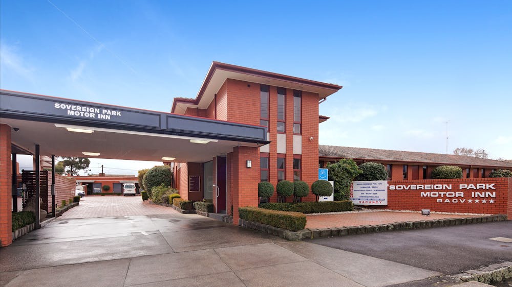 Sovereign Park Motor Inn
