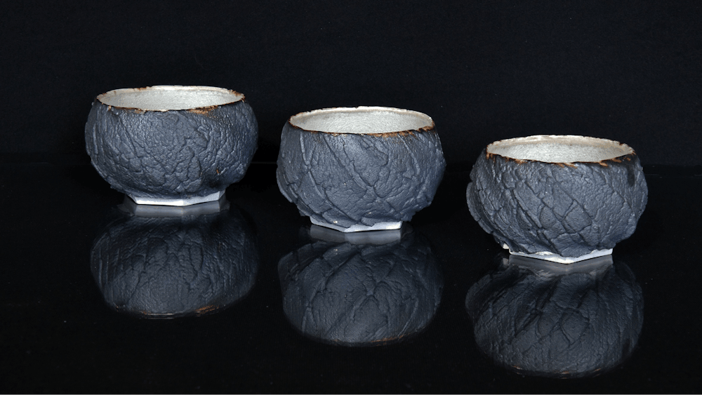 Black and white bowls