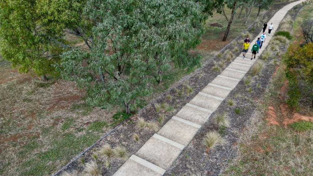 Group of people on the Bacchus Marsh 1000+ Steps trail