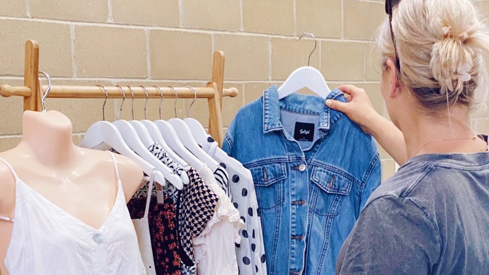 Pre-loved clothes market, sell your wardrobe, keep the money in your pocket and the local community.