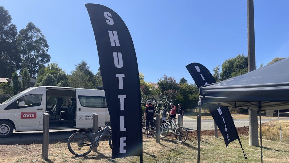 Shuttle pick up point