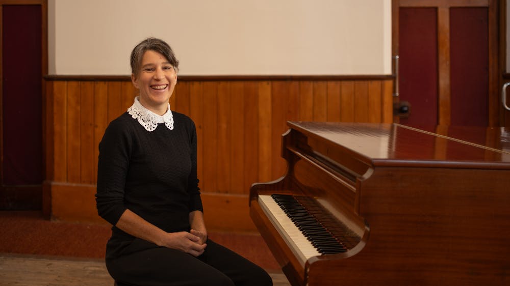 Amie Brûlée at the Piano