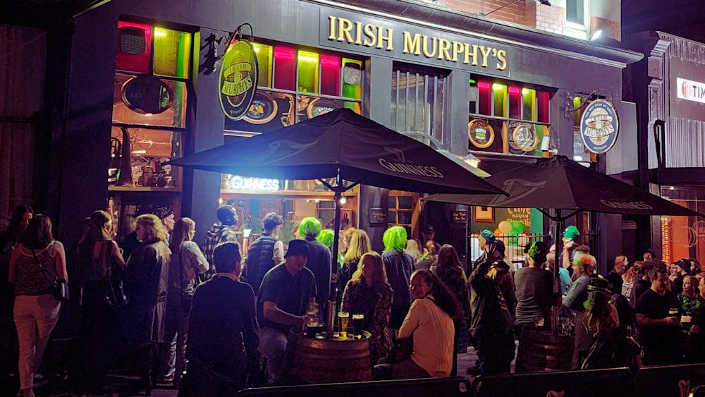 Outside vibes at Irish Murphy's