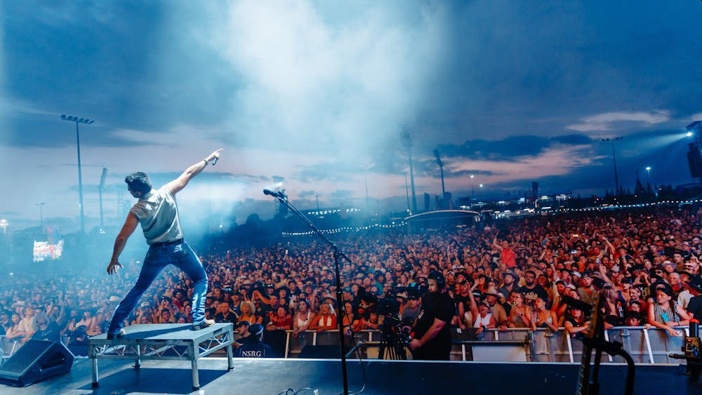 Country artist on main stage
