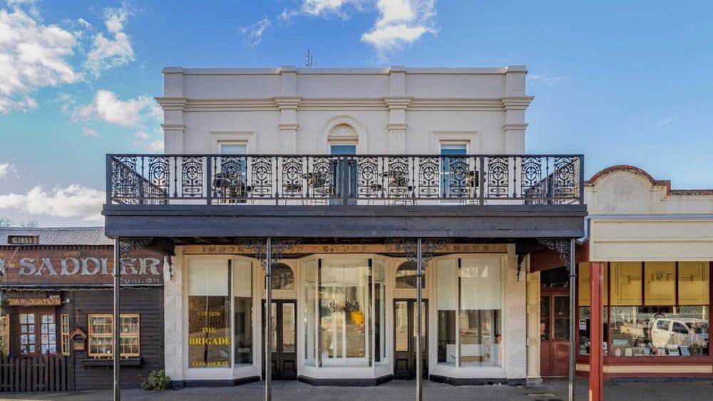 Front facade - Fraser St.