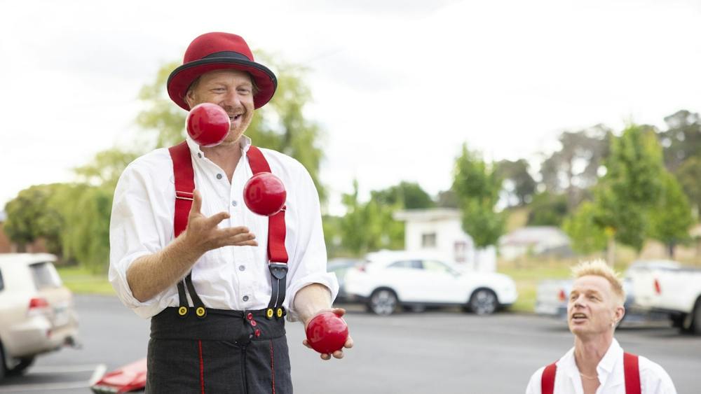 street performers at Beaufort by Twilight