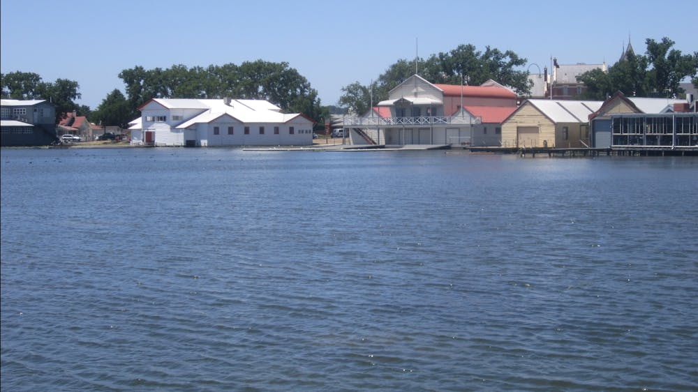 Rowing clubs Lake Wendouree, BALLARAT - Goldfields