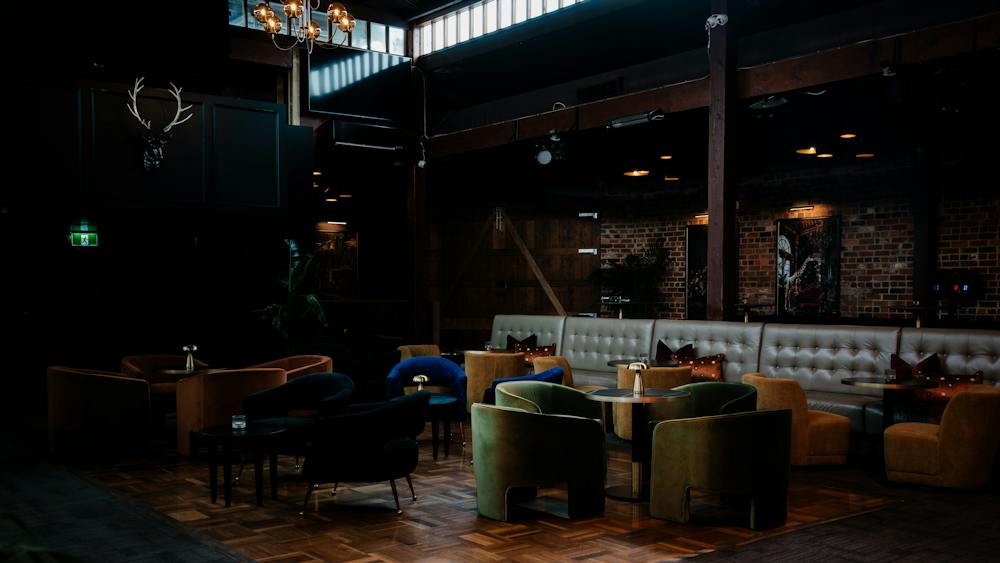 Cocktail social bar